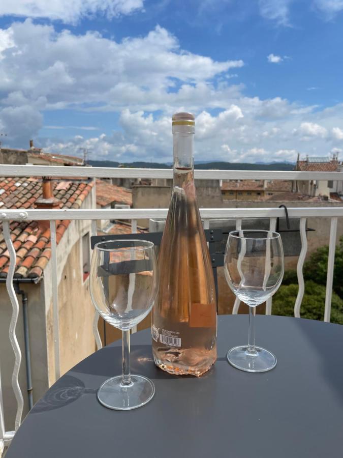 2 Pieces Climatise En Duplex Avec Terrasse Aix-en-Provence Exterior foto
